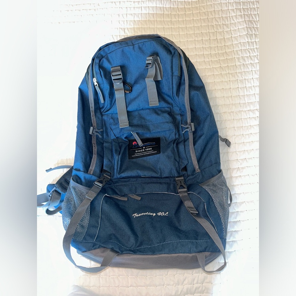 MOUNTAINTOP® 40L Hiking Backpack